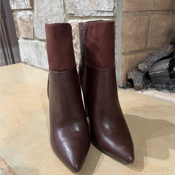 Saskia - Picture 4 of 7